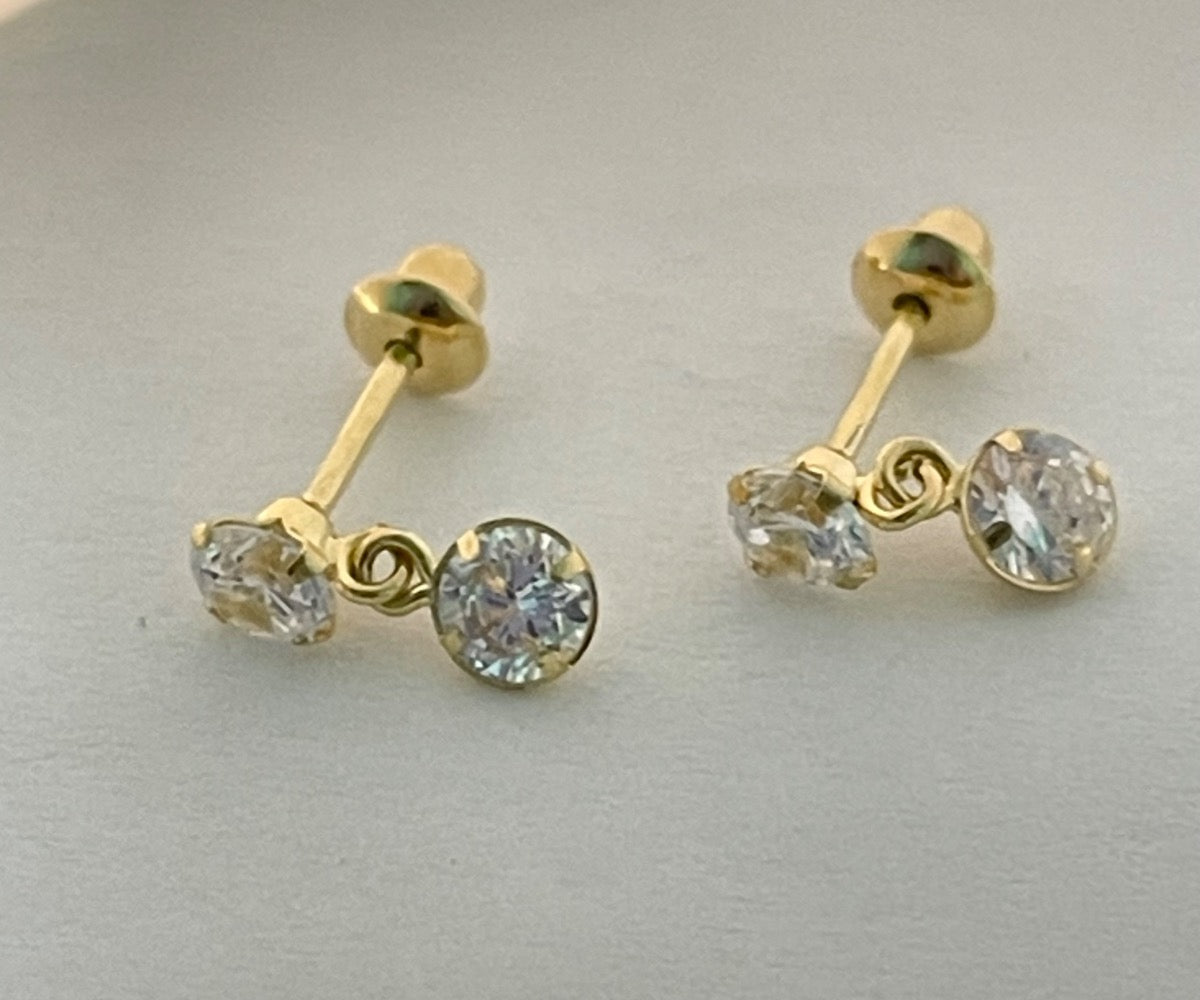 18K Yellow Gold  Earring with CZ