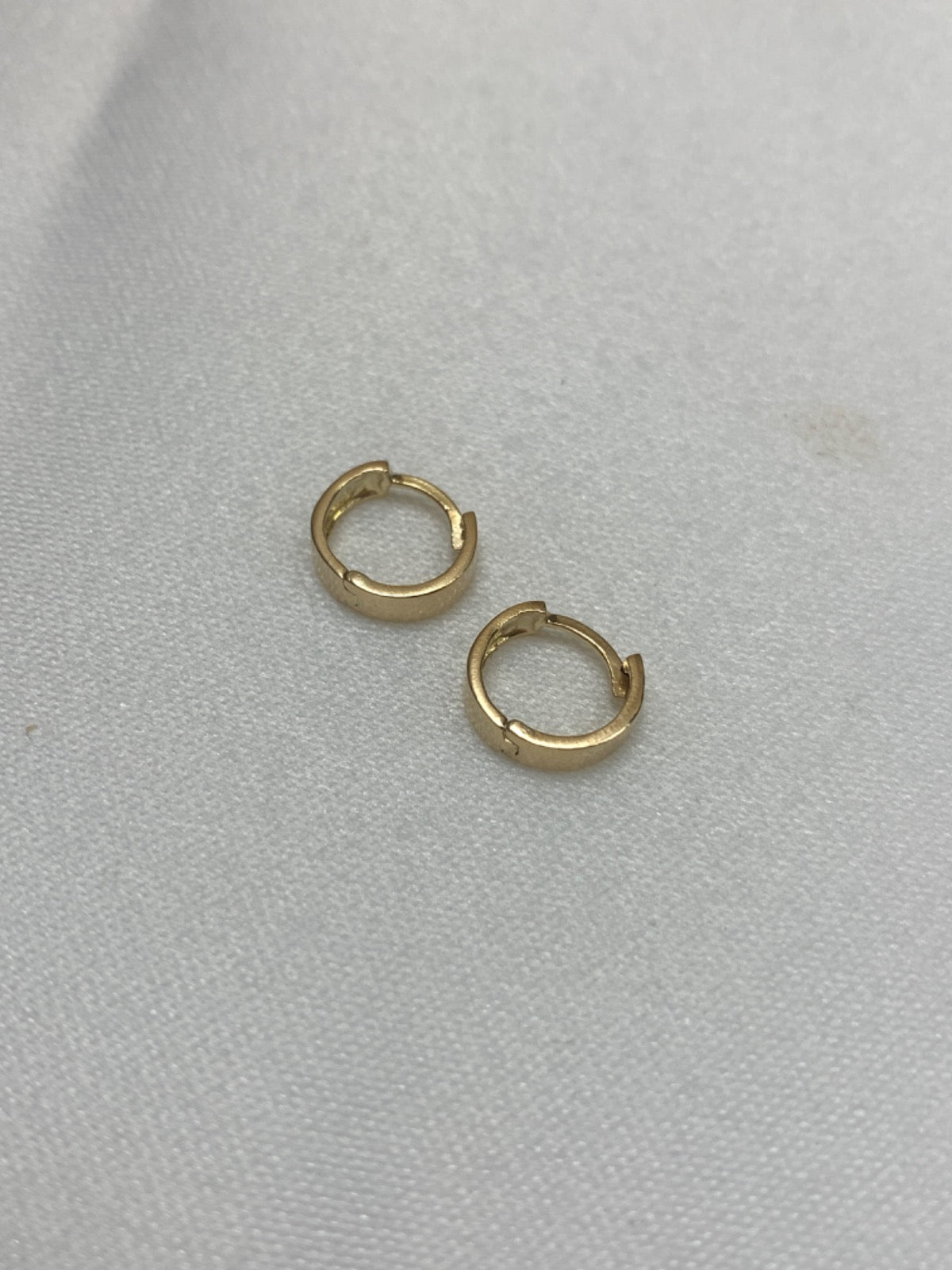 18K Yellow Gold  Earring