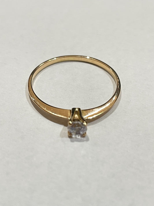 18K Yellow Gold  Ring with CZ