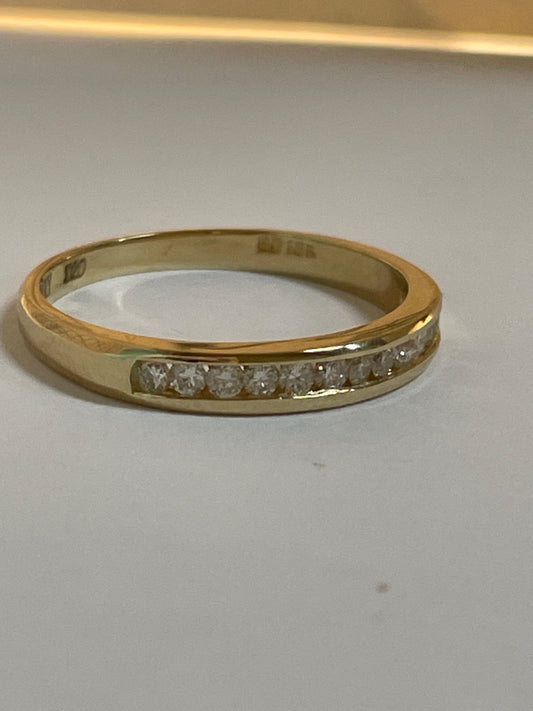 18K Yellow Gold  Wedding Band with Diamond