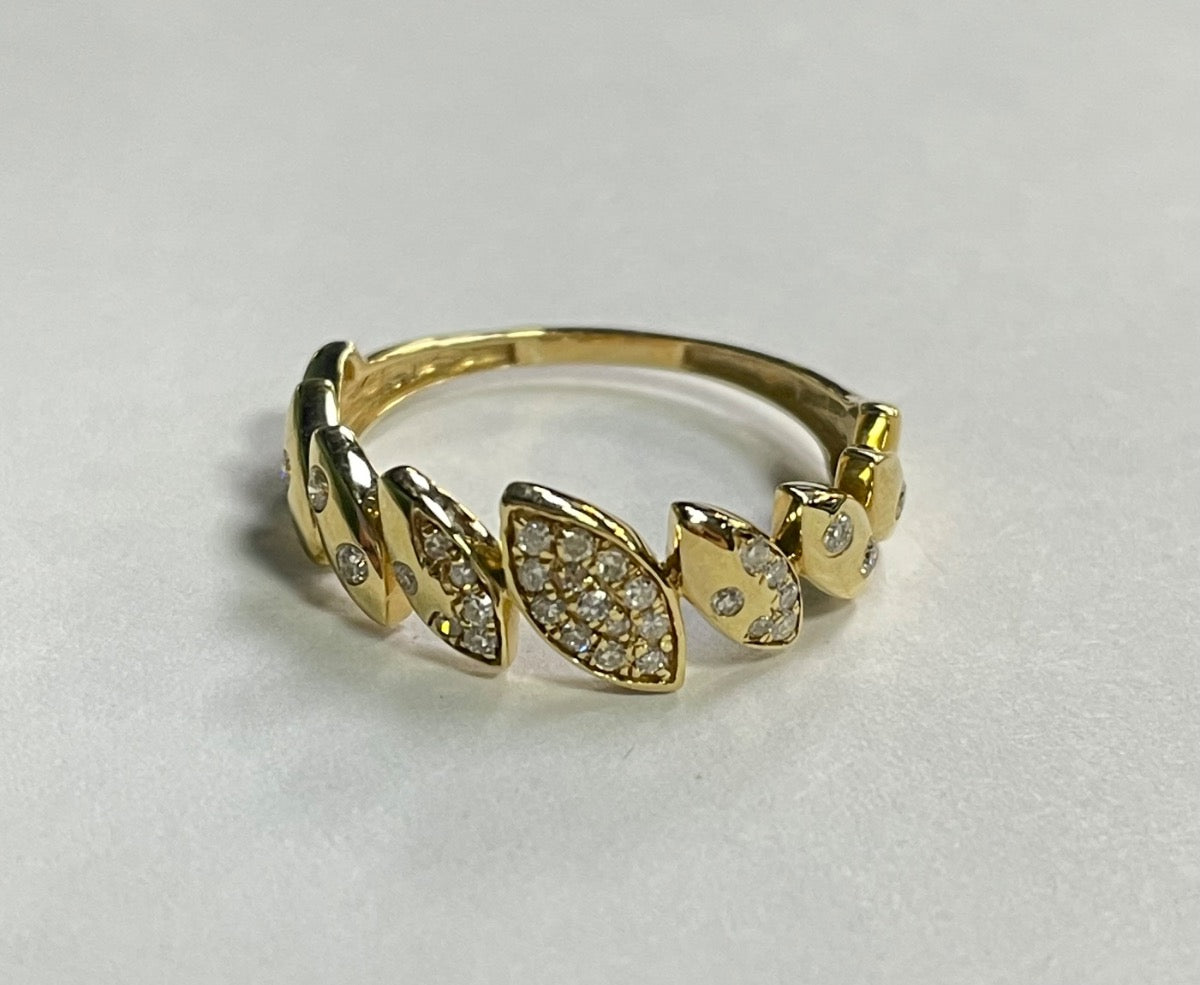 14K Yellow Gold  Ring with Diamond