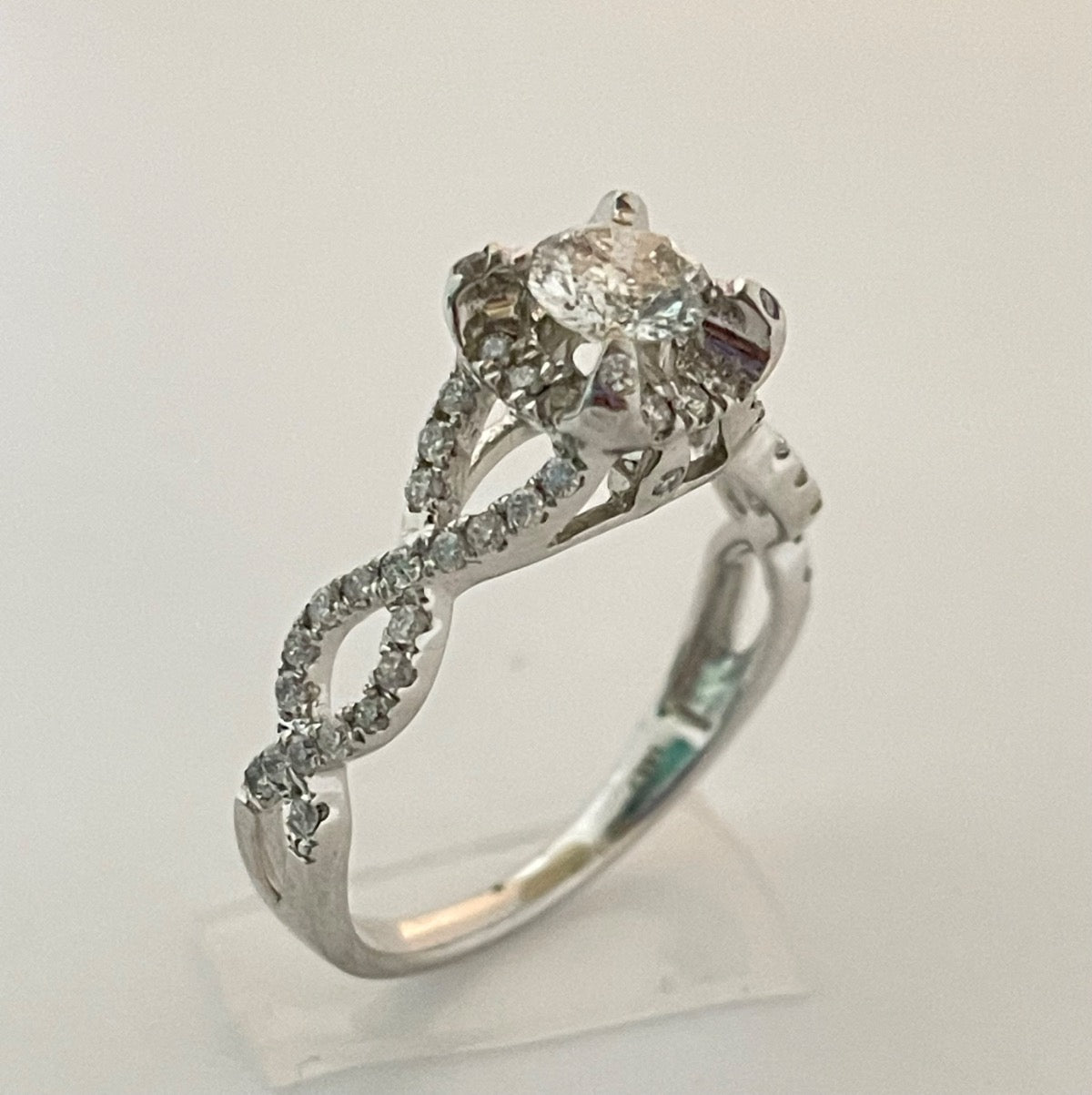 14K White Gold  Engagement Ring with Diamond