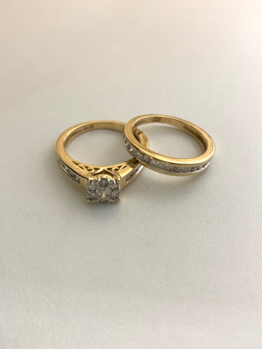 14K Yellow Gold  Engagement Ring with Diamond