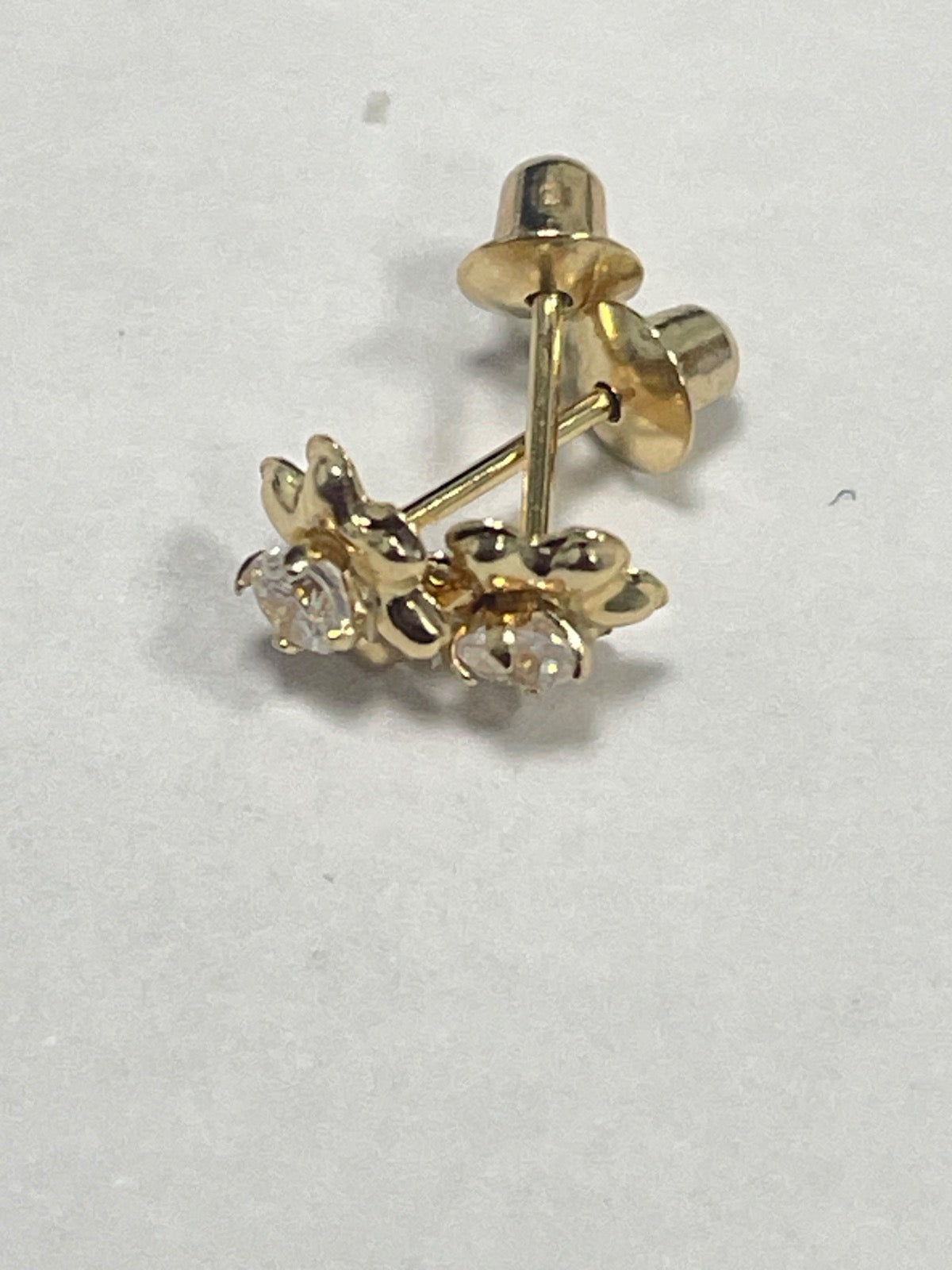 18K Yellow Gold Flower  Earring with CZ