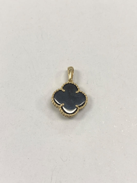 14K Yellow Gold Clover Pendant with Onyx