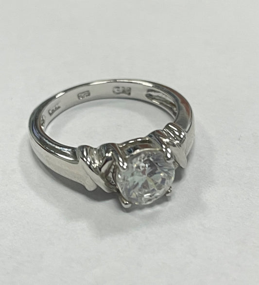 White Silver  Engagement Ring with CZ