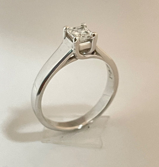 14K White Gold  Engagement Ring with Diamond