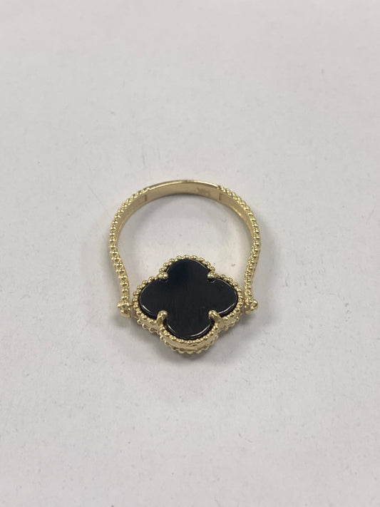14K Yellow Gold Clover Ring with Onyx
