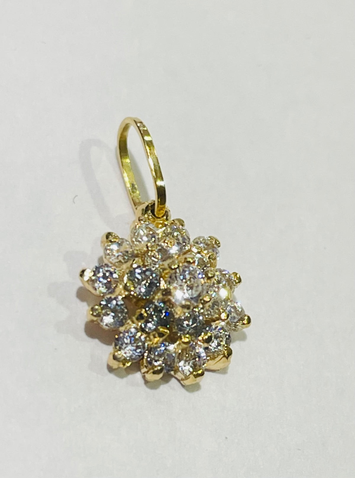 18K Yellow Gold  Pendant with CZ