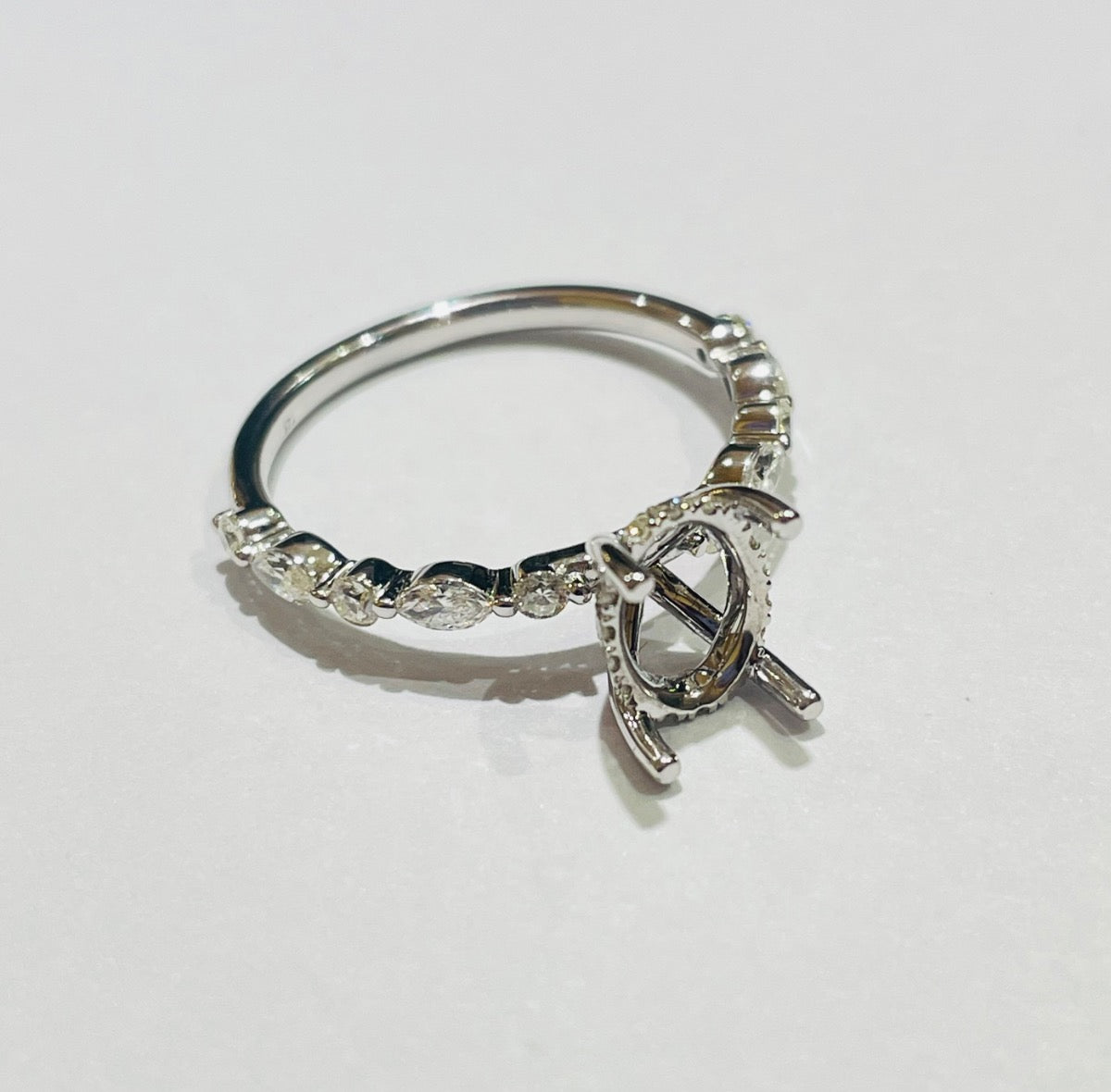 14K White Gold Mounting  Ring with Diamond