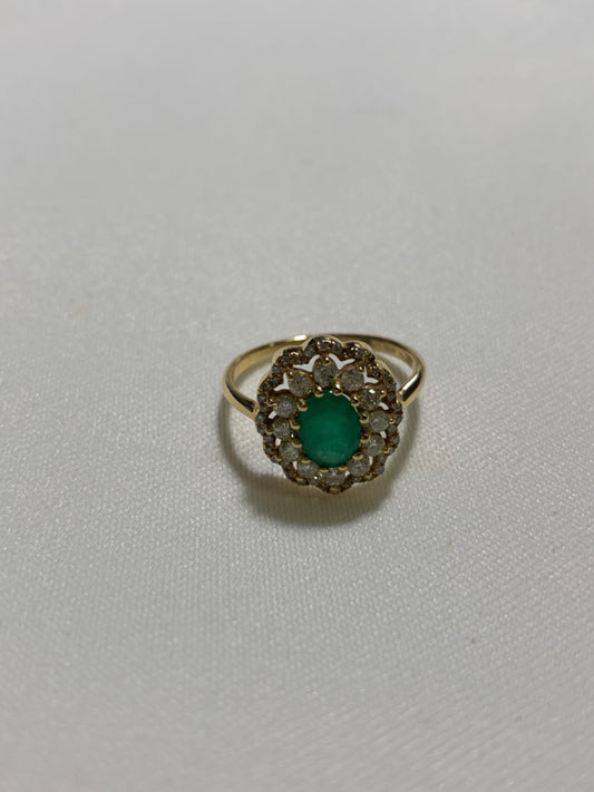 14K Yellow Gold  Ring with Emerald and Diamond