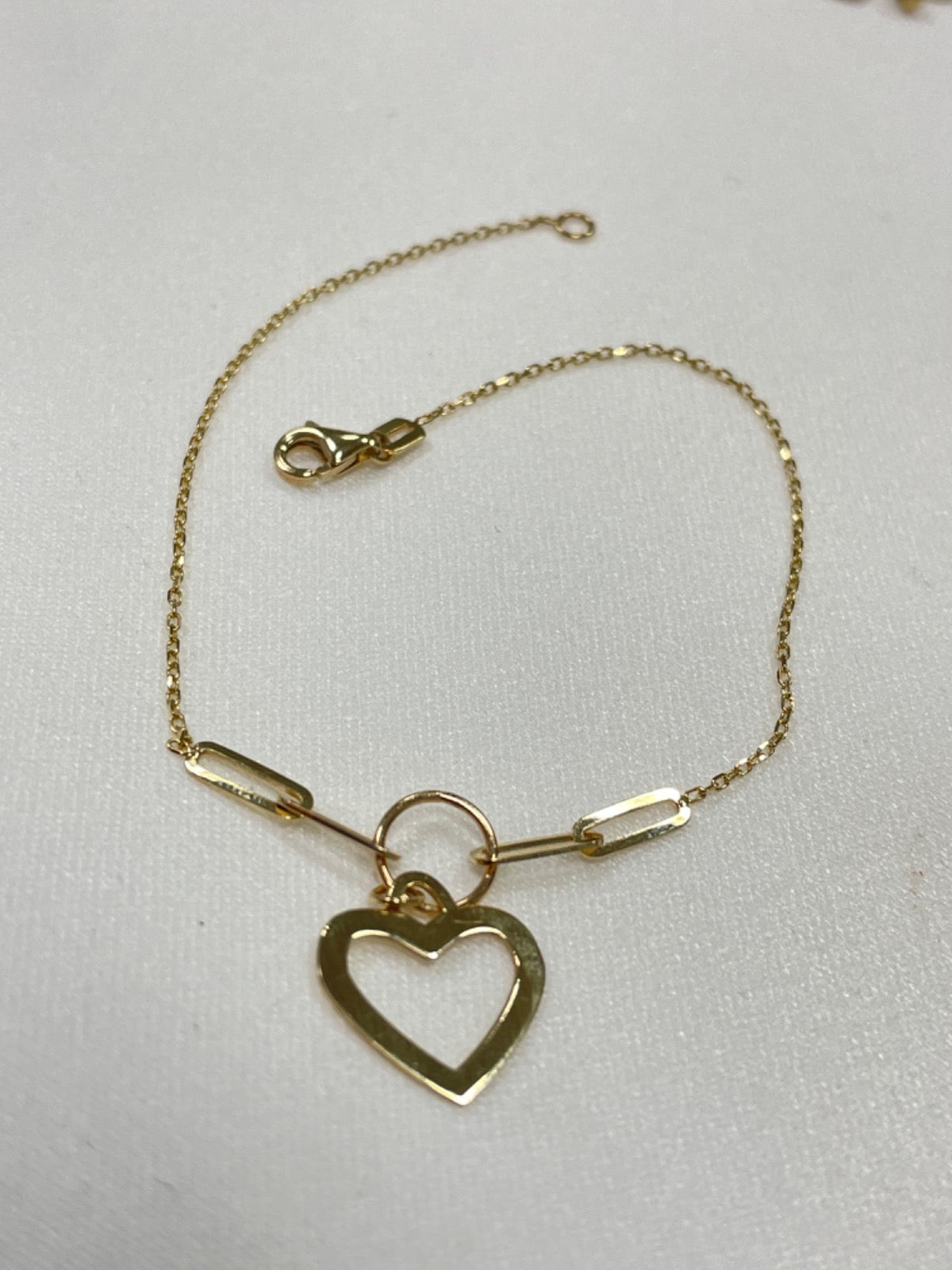 18K Yellow Gold Hollow Heart Bracelet