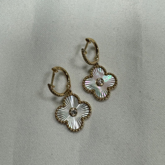 14K Yellow Gold Four Leaf Clover Earring with Diamond