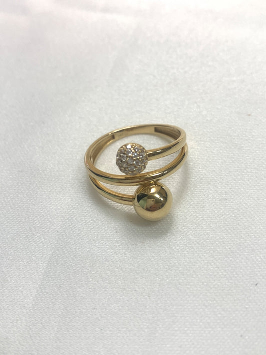 18K Yellow Gold  Ring with CZ