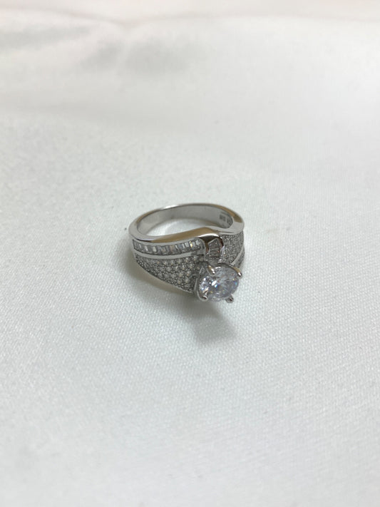 White Silver  Ring with CZ