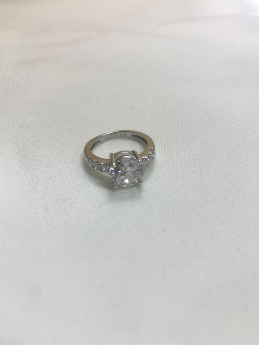 White Silver  Ring with CZ