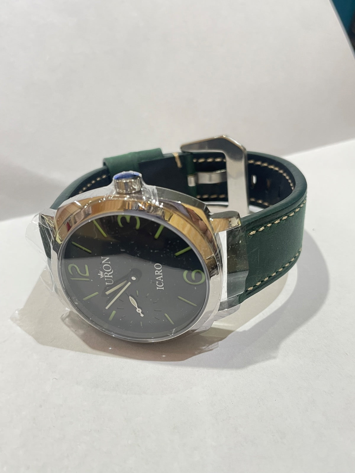 Auron  Men's Watch