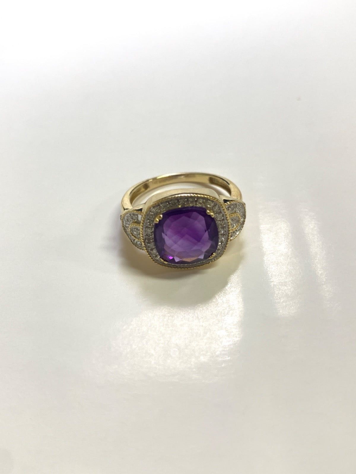 14K Yellow Gold  Ring with Amethyst and Diamond