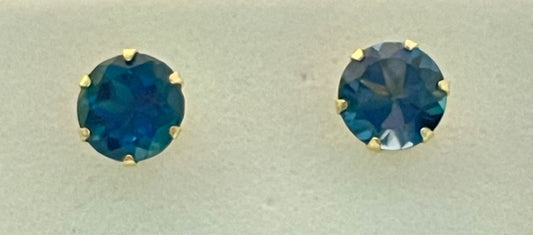 18K Yellow Gold  Earring with CZ