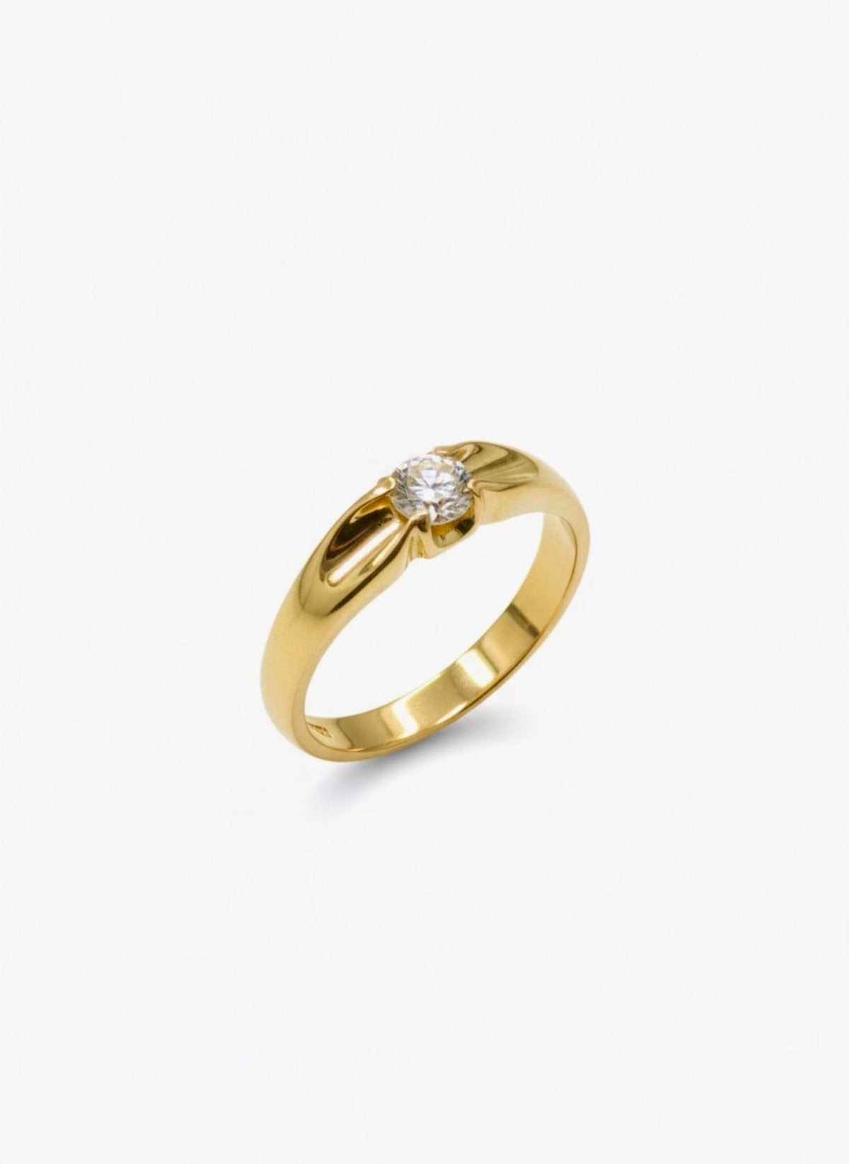 18K Yellow Gold  Engagement Ring with Diamond
