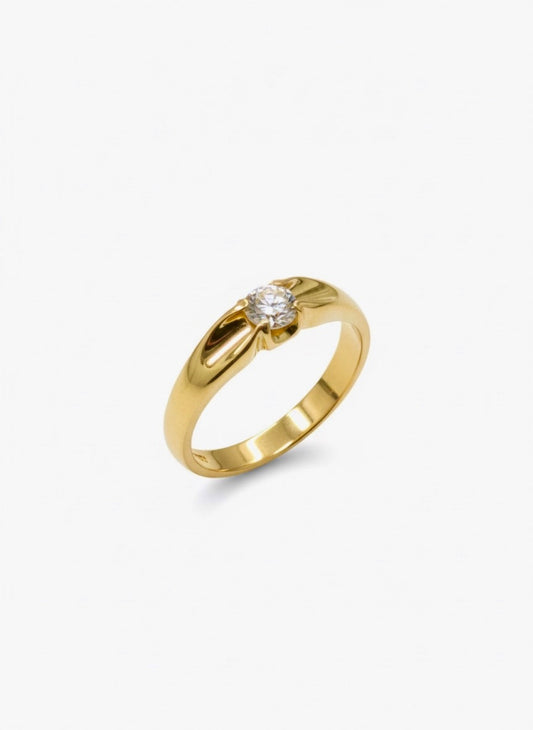 18K Yellow Gold  Engagement Ring with Diamond