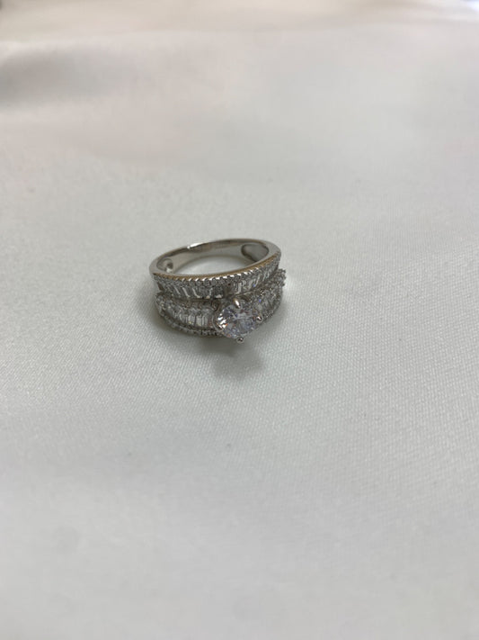 White Silver  Ring with CZ