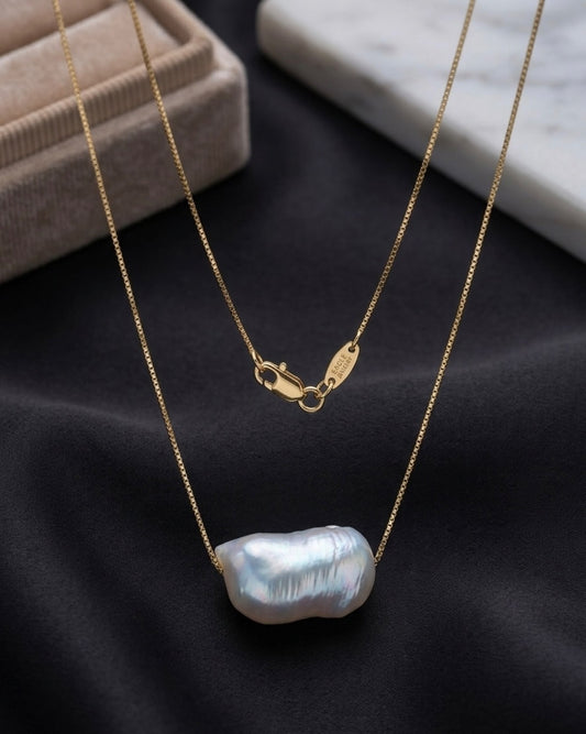 18K Yellow Gold Unshape  Charm Necklace Set with Pearl