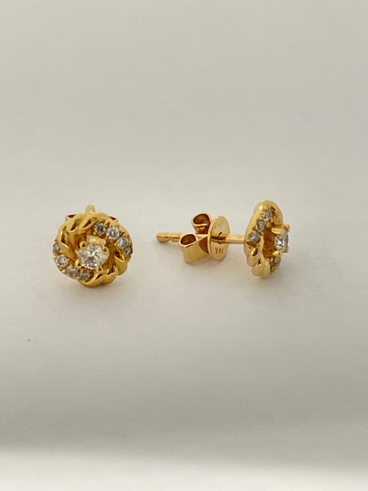 14K Yellow Gold  Earring with Diamond