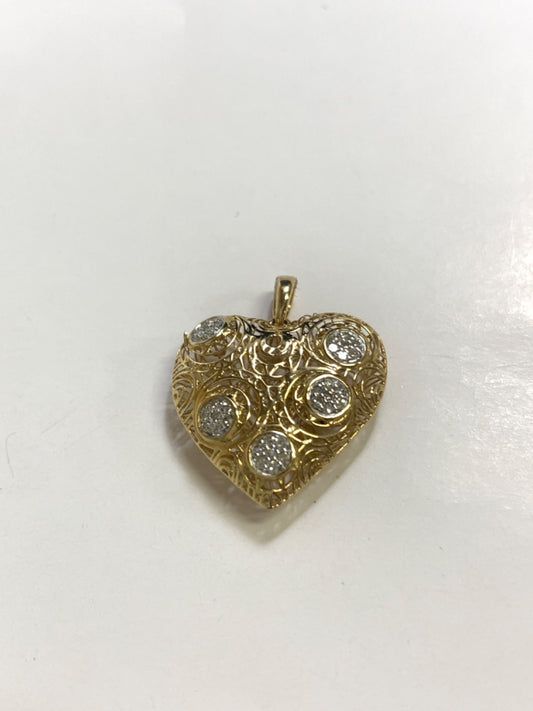 14K Yellow Gold  Pendant with Diamond