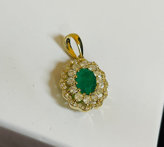 14K Yellow Gold  Pendant with Emerald and Diamond