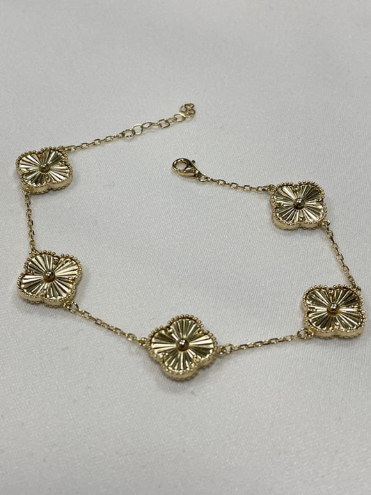 14K Yellow Gold Clover Gold  Bracelet