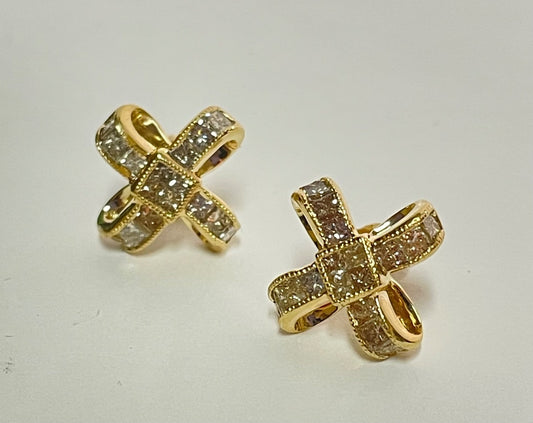 14K Yellow Gold Bow Earring with Diamond