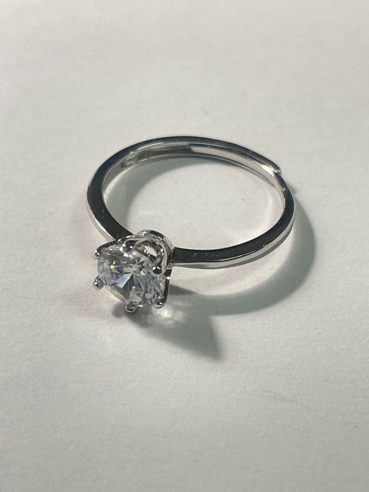 White Silver  Ring with CZ