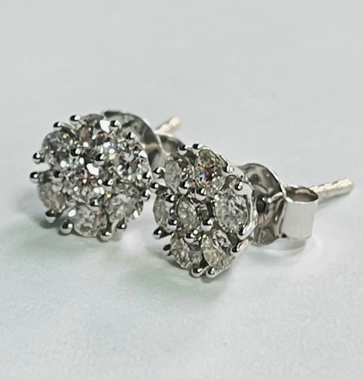 14K White Gold 7mm Earring with Diamond