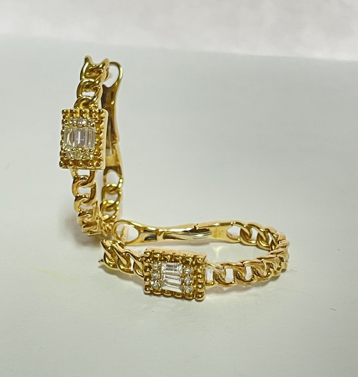 14K Yellow Gold Hoop Earring with Diamond