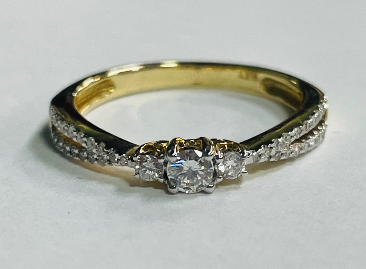 14K Yellow Gold  Ring