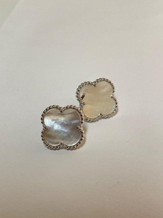 White Silver Clover  Earring with CZ