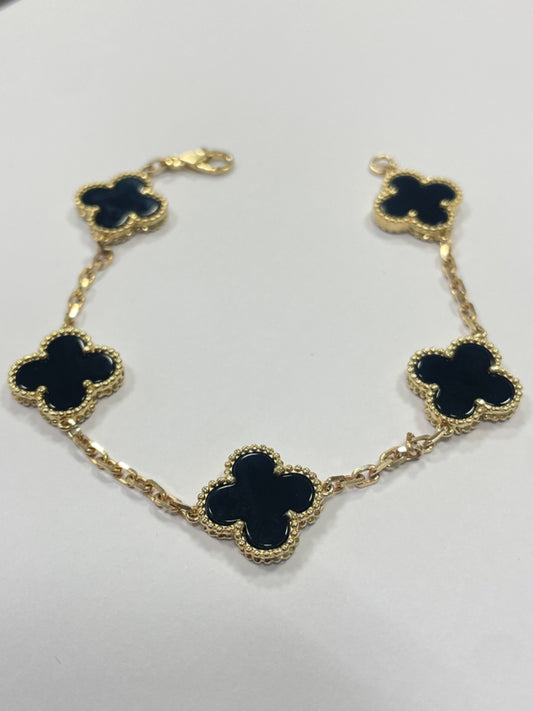 18K Yellow Gold Clover Bracelet with Onyx