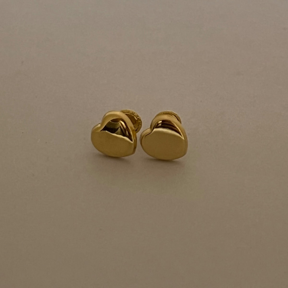 18K Yellow Gold Heart Earring