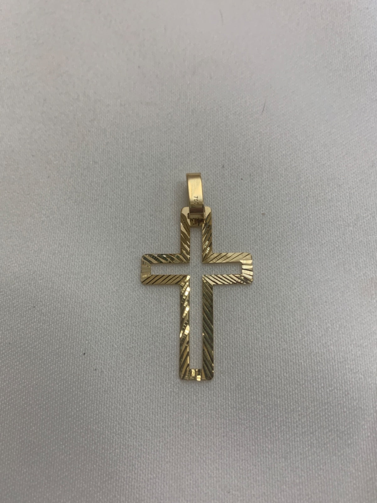 18K Yellow Gold  Pendant