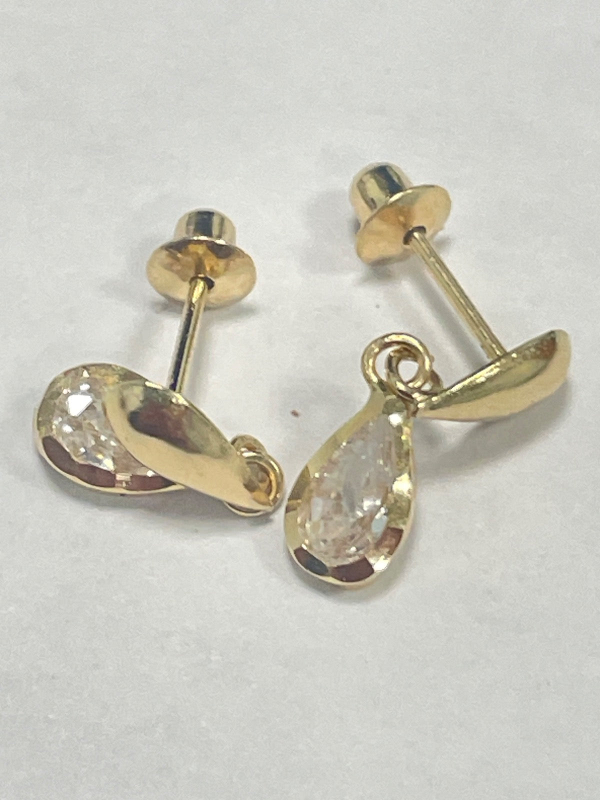 18K Yellow Gold Droop Earring with CZ