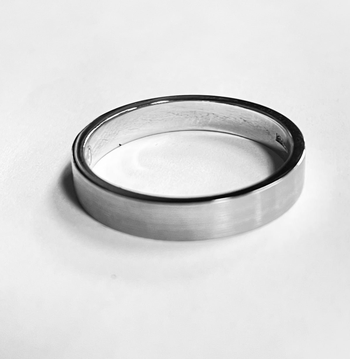 14K White Gold  Wedding Band