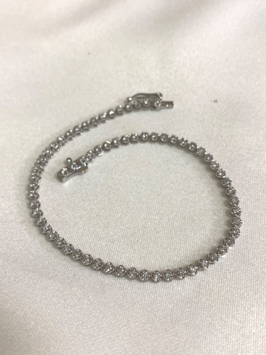 14K White Gold  Bracelet with Diamond