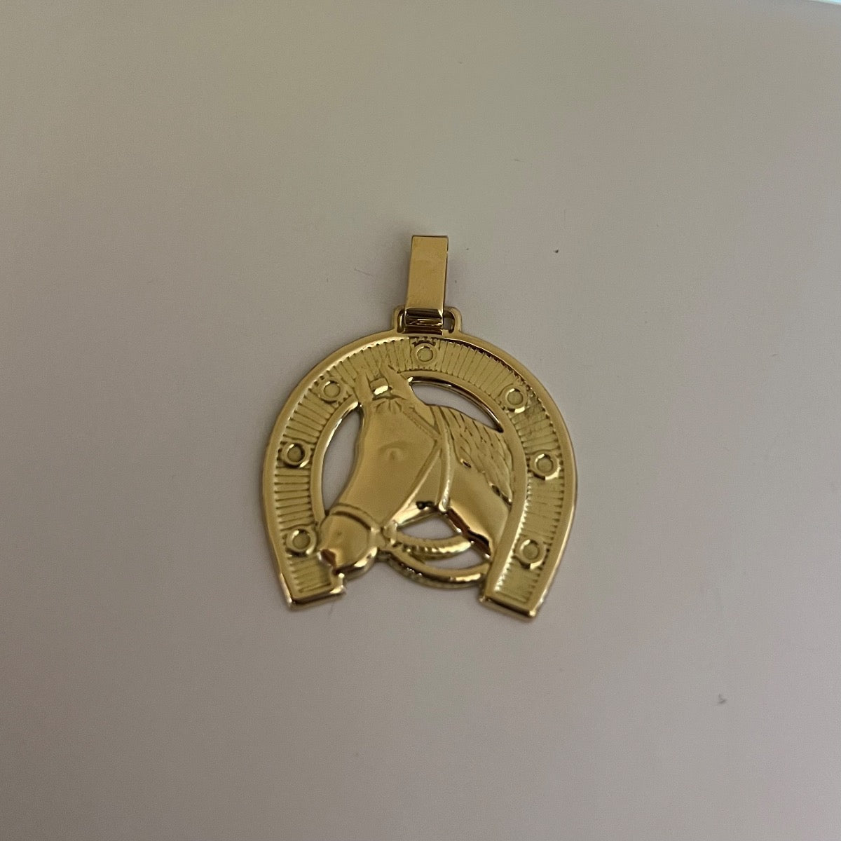 18K Yellow Gold Horse Shoe Pendant