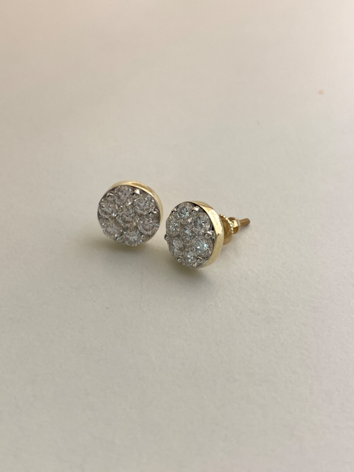 14K Yellow Gold  Earring with Diamond