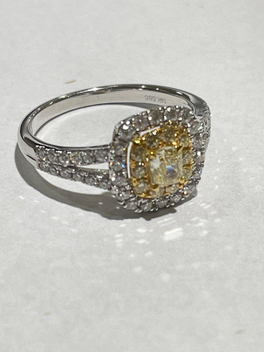 14K White Gold  Engagement Ring with Diamond