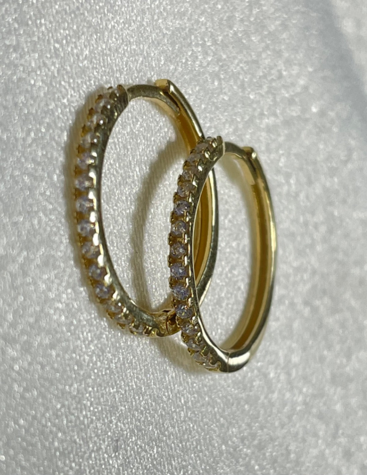 18K Yellow Gold Hoop Earring with CZ