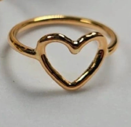 18K Yellow Gold Heart Baby Ring