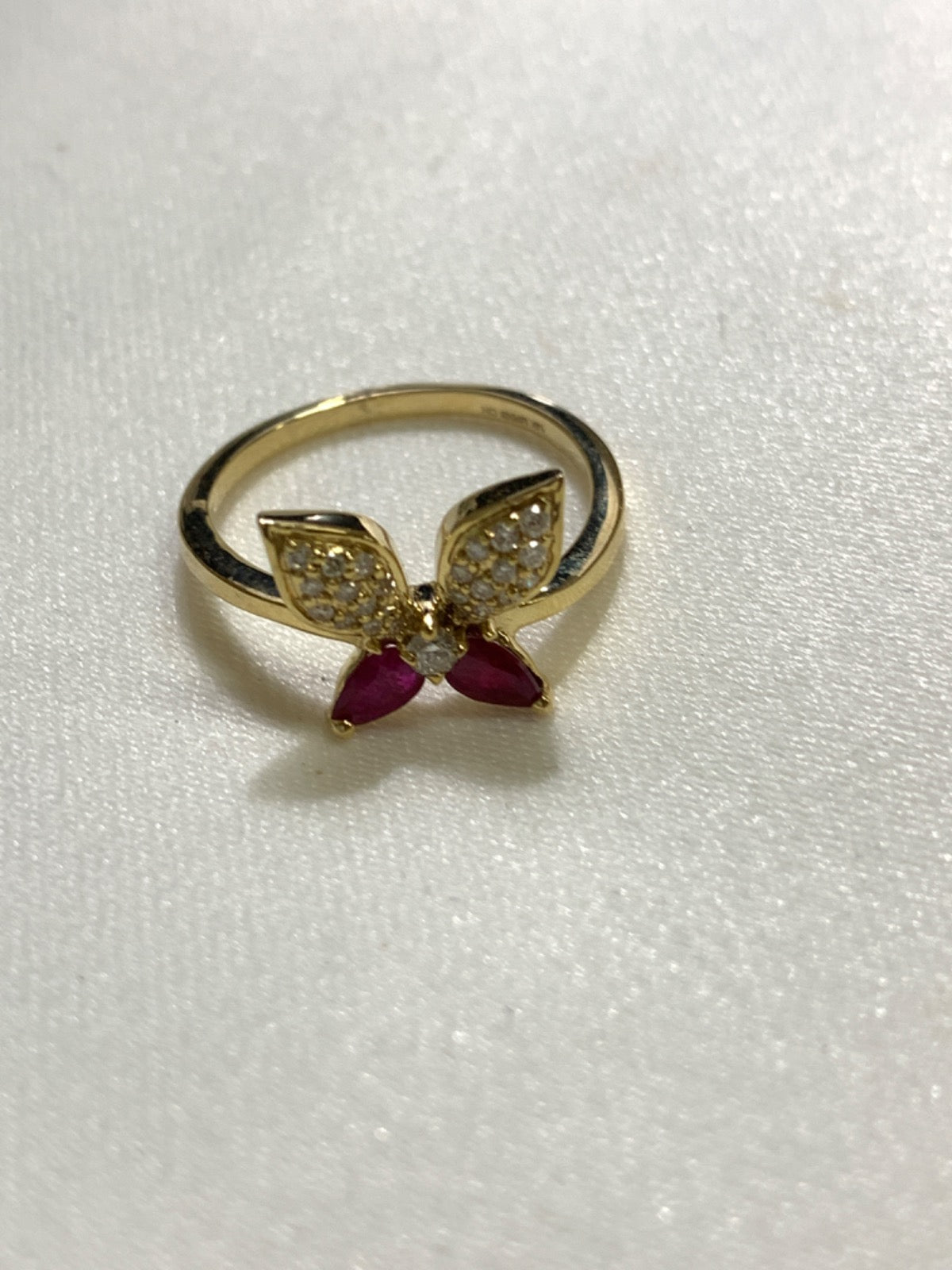 14K Yellow Gold  Ring with Ruby and Diamond