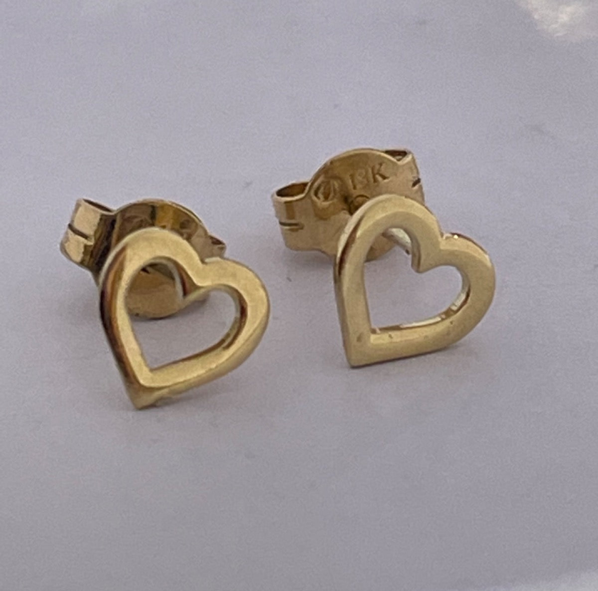 18K Yellow Gold Small Heart Earring